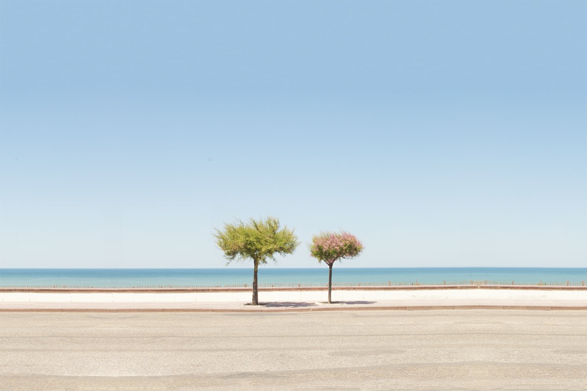 Le couple — fine art print by Matthieu Venot